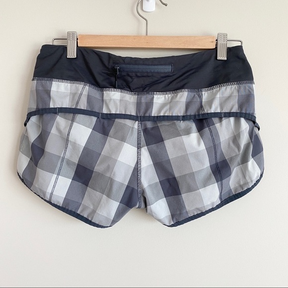 lululemon Speed Shorts Wet Dry Warm Lined Gray Plaid 2.5" inseam Size 6 - Picture 2 of 8